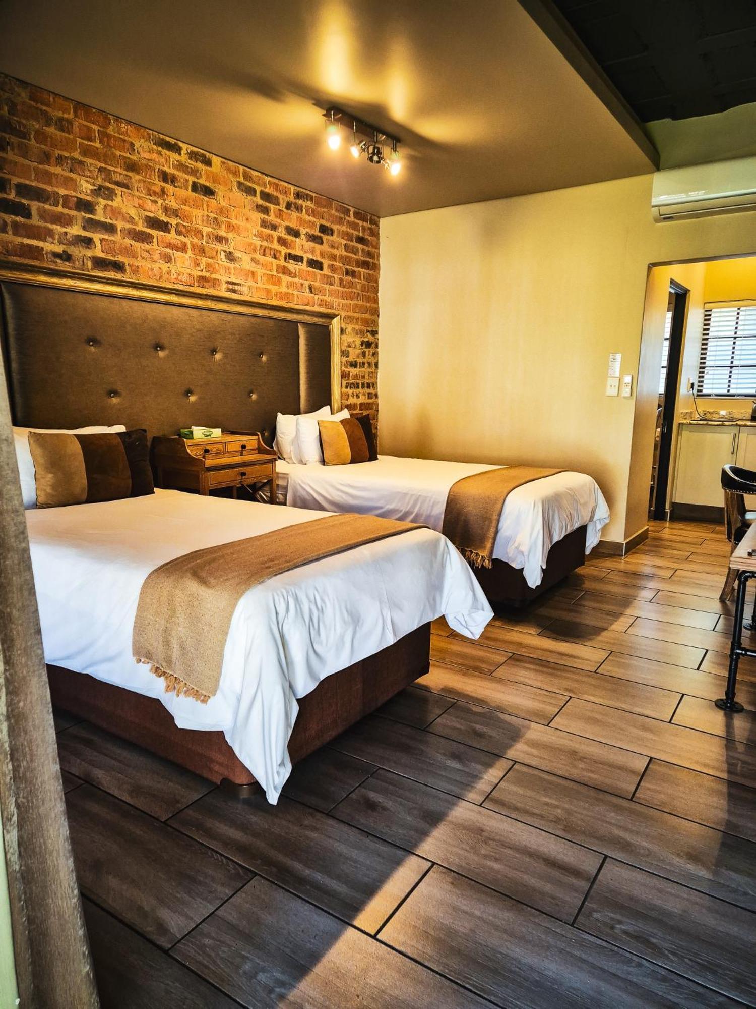 Three Rivers And 4* Vereeniging