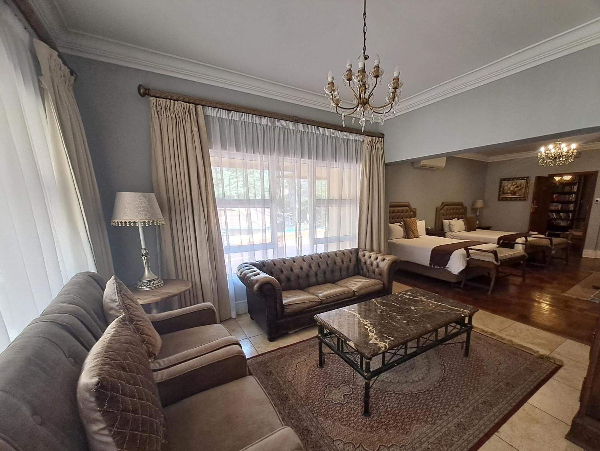 Hotel Three Rivers And Vereeniging