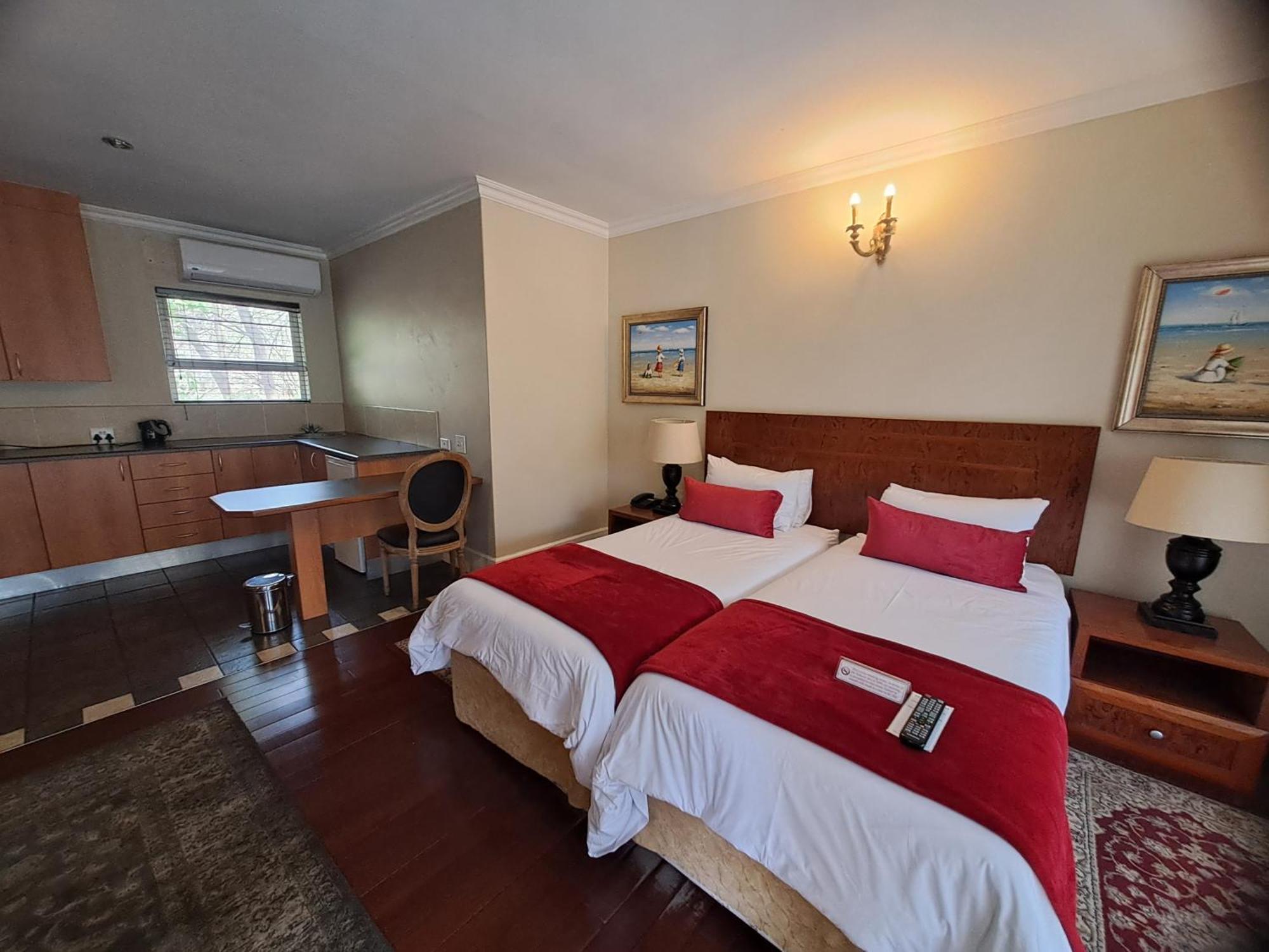 Hotel Three Rivers And
