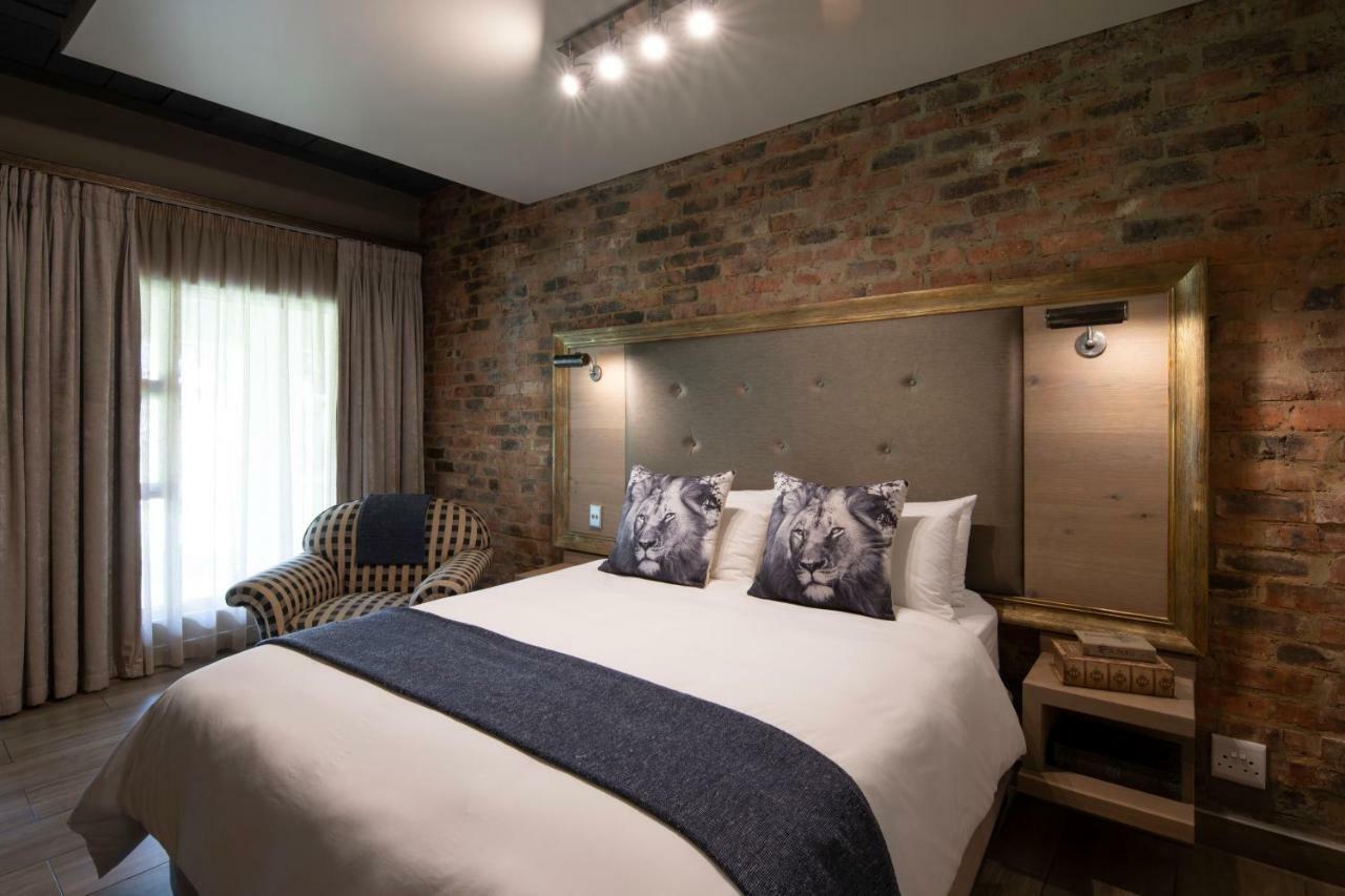 Hotel Three Rivers And
