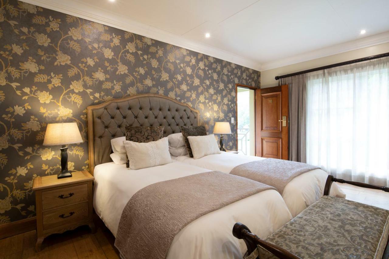 Hotel Three Rivers And 4*